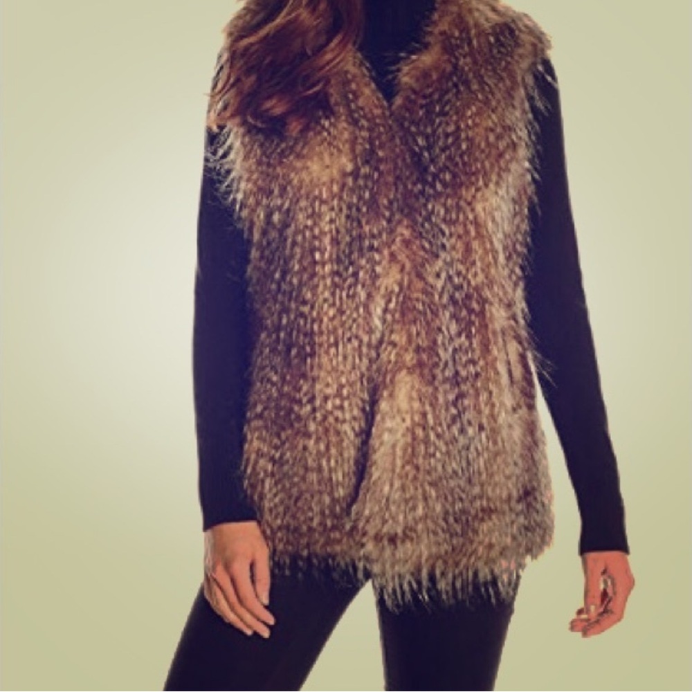 Chicos black label Faux Fur Brown Vest with knit back sz 2 L 12  EUC